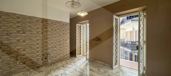 4 rooms Apartment in Naples, Italy No. 20153 22