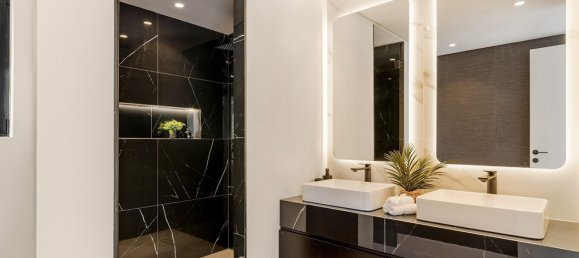 5 bedrooms House in Marbella, Spain No. 35536 40