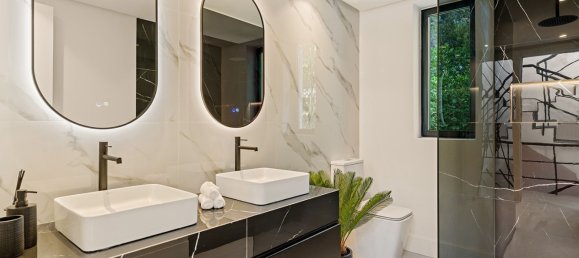 5 bedrooms House in Marbella, Spain No. 35536 33