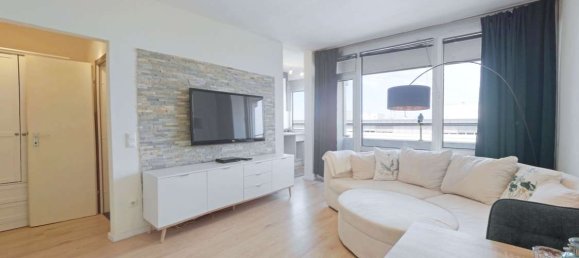 Studio in Cologne, Germany No. 317627 2