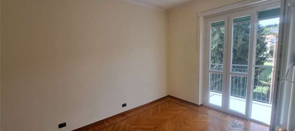 4 Schlafzimmer Wohnung in Pinerolo, Italy, Nr. 323616 9