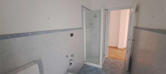 4 Schlafzimmer Wohnung in Pinerolo, Italy, Nr. 323616 14