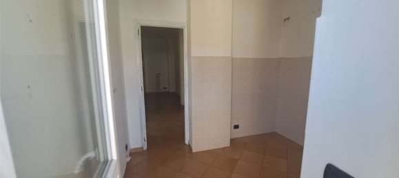 4 Schlafzimmer Wohnung in Pinerolo, Italy, Nr. 323616 12