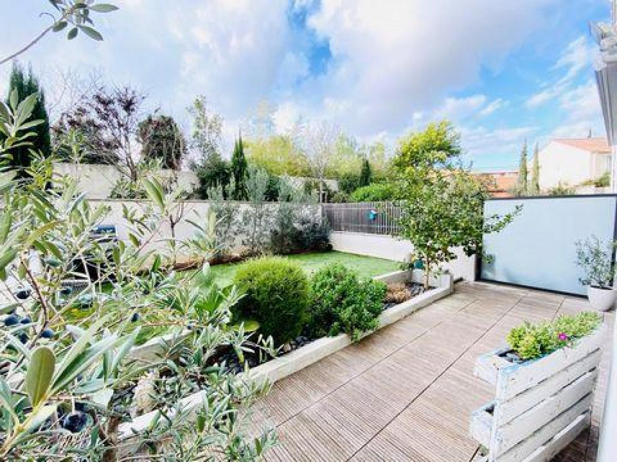 شقة 2 غرف نوم  في Marseille, France رقم 9436