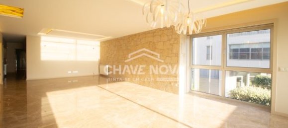 4 bedrooms Apartment in Azurara, Portugal No. 53466 6