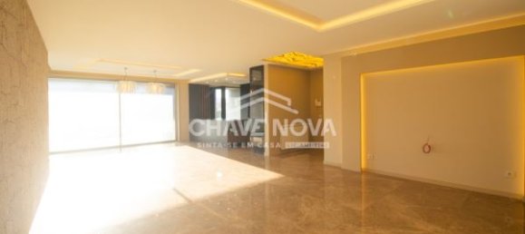 4 bedrooms Apartment in Azurara, Portugal No. 53466 5