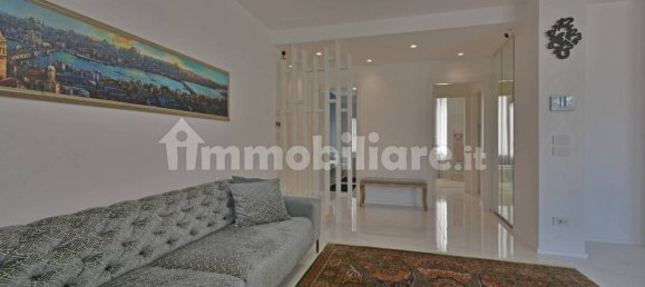 Apartamento de 3 dormitorios en Alassio, Italy No. 39583 8
