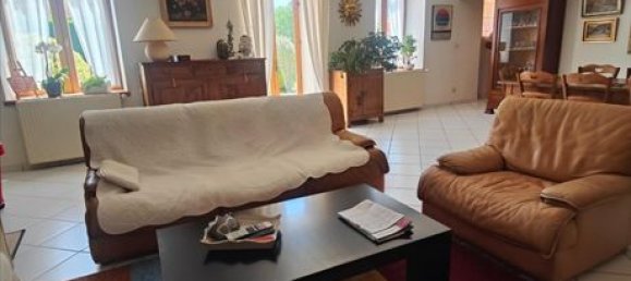 Casa de 4 dormitorios en Beynost, France No. 309299 7