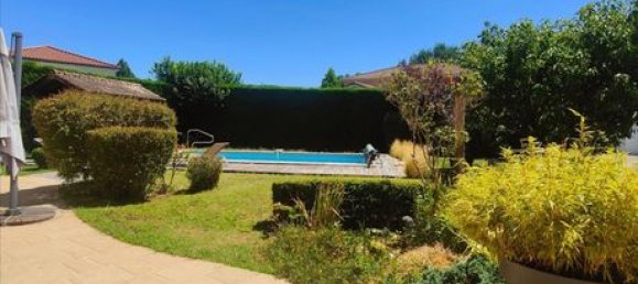 Casa de 4 dormitorios en Beynost, France No. 309299 4