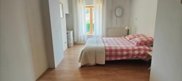 Casa de 4 dormitorios en Beynost, France No. 309299 10