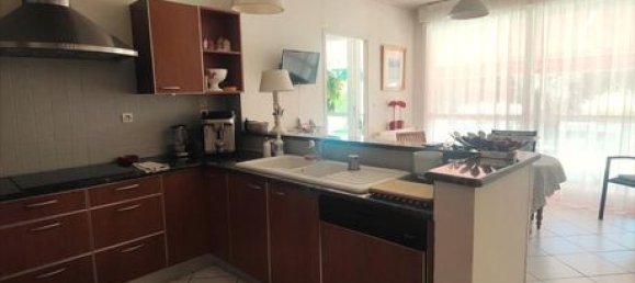 Casa de 4 dormitorios en Beynost, France No. 309299 9