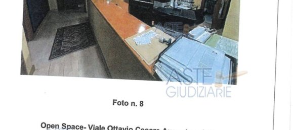 5 rooms Apartment in Naples, Italy No. 261170 8