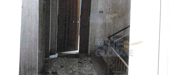 5 rooms Apartment in Naples, Italy No. 261170 6