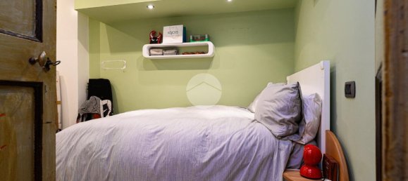 3-salle Appartement à Rome, Italy No. 19772 25