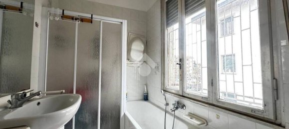 3 غرف نوم شقة في Tortona, Italy رقم 16638 16