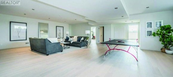 5 bedrooms House in Puslinch, Canada No. 977 10