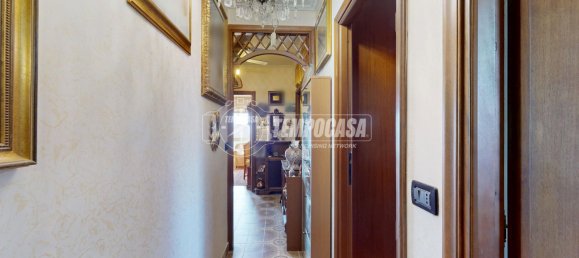 5 rooms Parking in Turin, Italy No. 291104 10