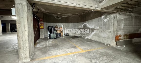 5 rooms Parking in Turin, Italy No. 291104 33
