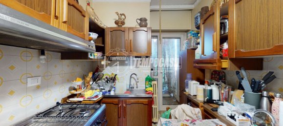 5 rooms Parking in Turin, Italy No. 291104 9
