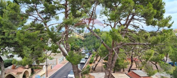 Apartamento de 22 divisões em Bari, Italy N.º 238191 42