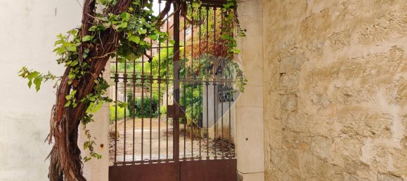 Apartamento de 22 divisões em Bari, Italy N.º 238191 25