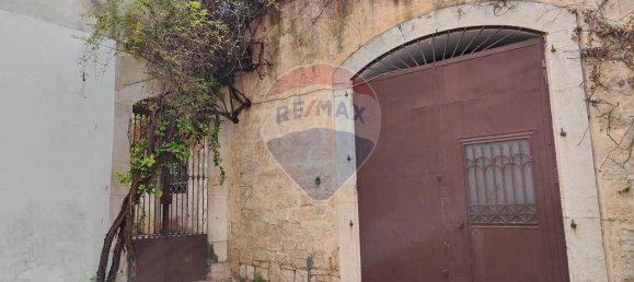 Apartamento de 22 divisões em Bari, Italy N.º 238191 24