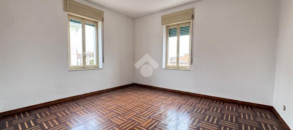 Квартира с 5 комнатами в Верона, Италия № 33745 18