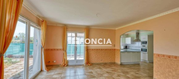 2 bedrooms House in Saint-Georges-d'Oleron, France No. 112590 4