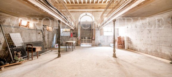 1000m² Building in Verona, Italy No. 290943 4