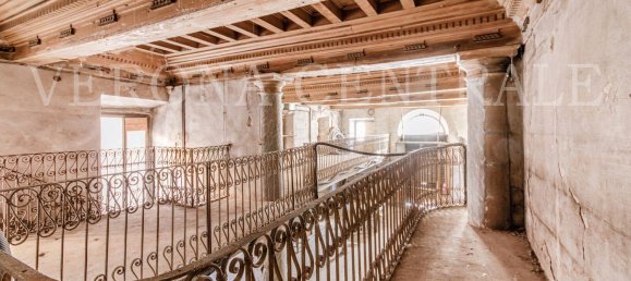 1000m² Building in Verona, Italy No. 290943 2