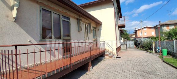 3 Schlafzimmer Villa in Porto Viro, Italy, Nr. 354402 3