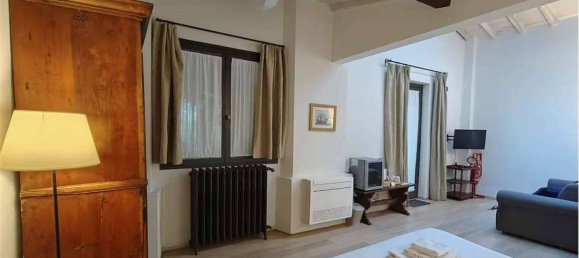 8 bedrooms Apartment in Florence, Italy No. 271497 14