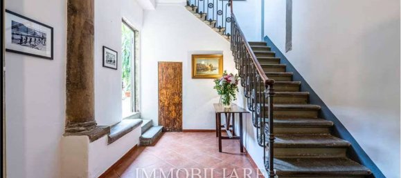 8 bedrooms Apartment in Florence, Italy No. 271497 11