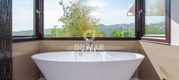 5 Schlafzimmer Villa in Marbella, Spain, Nr. 121216 20