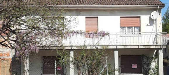 4 bedrooms House in Gremiasco, Italy No. 334013 5