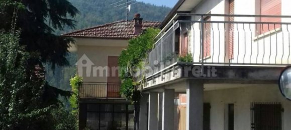 4 bedrooms House in Gremiasco, Italy No. 334013 6