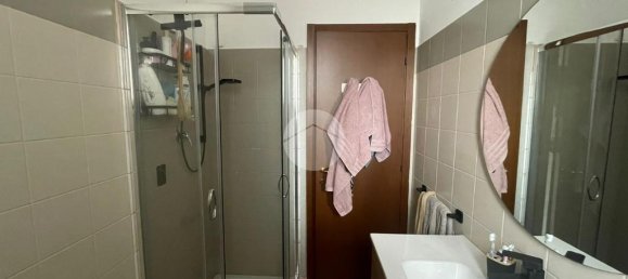 1 bedroom Apartment in Mantua, Italy No. 329574 9
