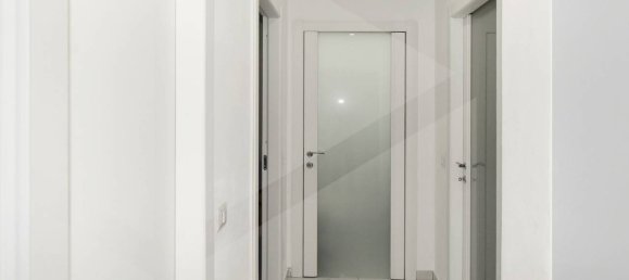 Apartamento de 3 divisões em Parabiago, Italy N.º 23143 14