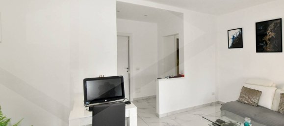 Apartamento de 3 divisões em Parabiago, Italy N.º 23143 3