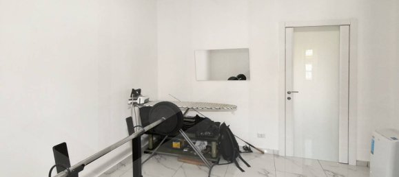 Apartamento de 3 divisões em Parabiago, Italy N.º 23143 24