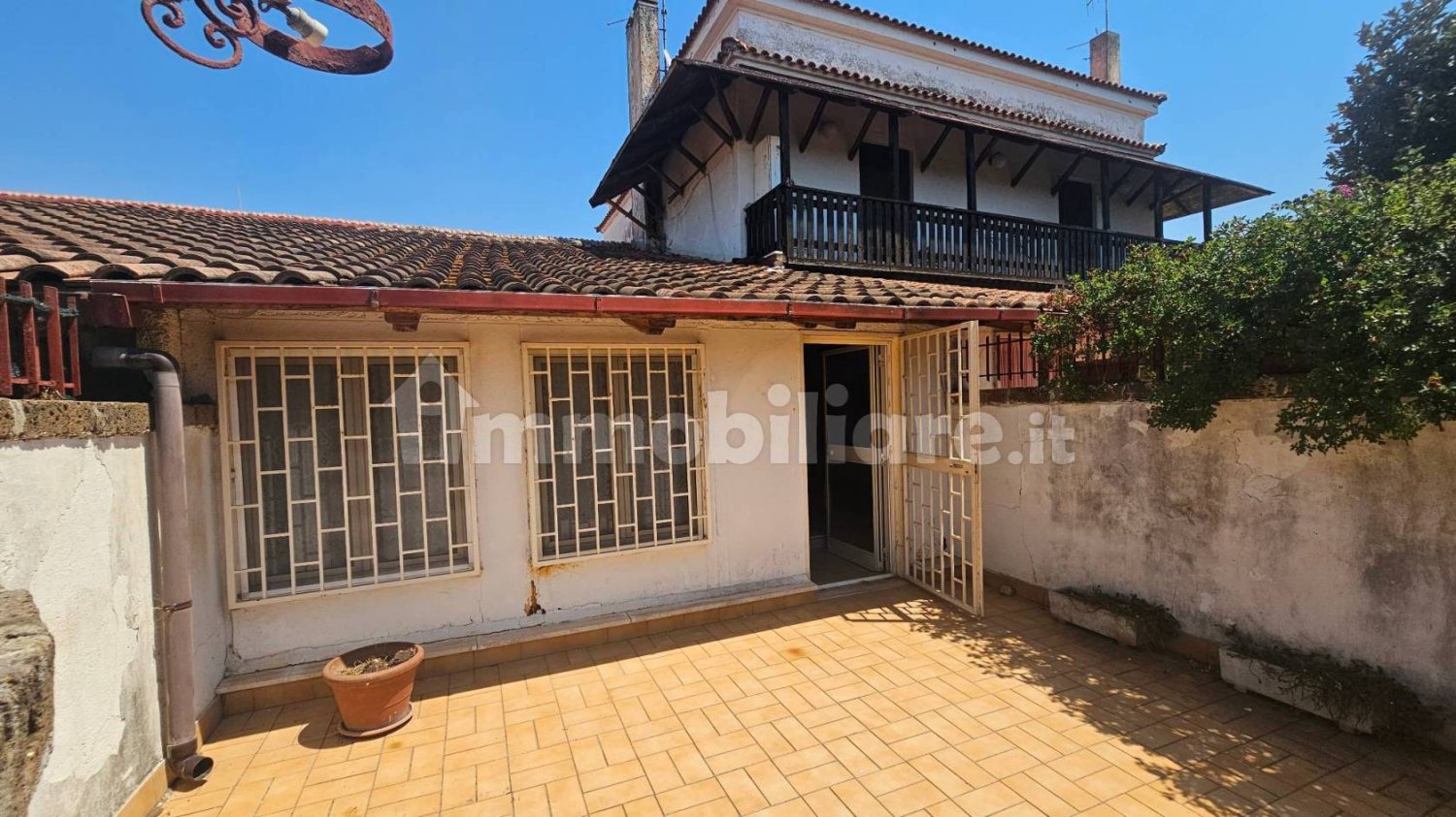 Casa de 2 dormitorios en Ardea, Italy No. 46787