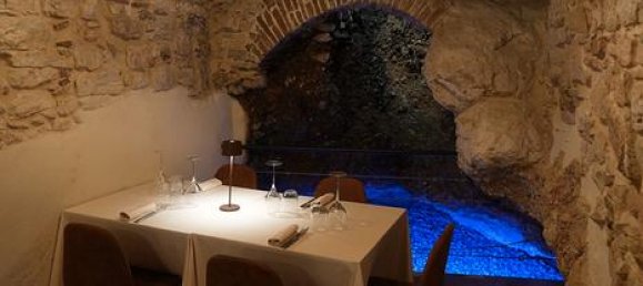 100m² Commercial property in Campobasso, Italy No. 309340 3