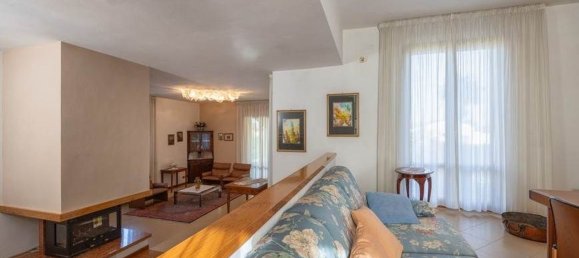 8-Zimmer Villa in Foiano della Chiana, Italy, Nr. 225233 13