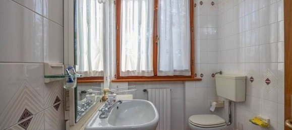 8-Zimmer Villa in Foiano della Chiana, Italy, Nr. 225233 27