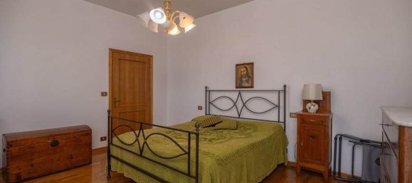 8-Zimmer Villa in Foiano della Chiana, Italy, Nr. 225233 24