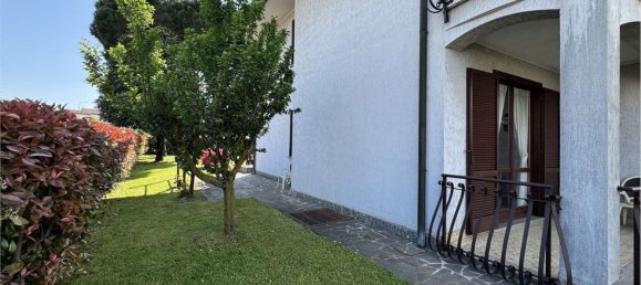 10 rooms Villa in Guanzate, Italy No. 303436 31