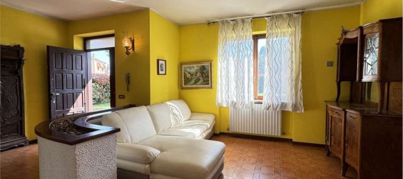 10 rooms Villa in Guanzate, Italy No. 303436 2