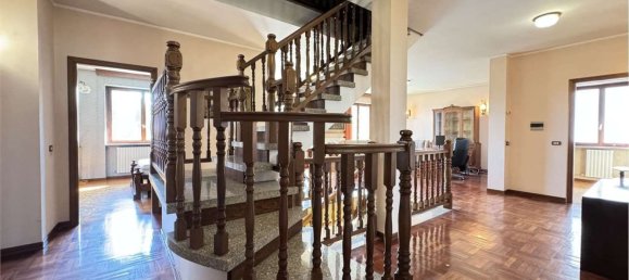 10 rooms Villa in Guanzate, Italy No. 303436 25