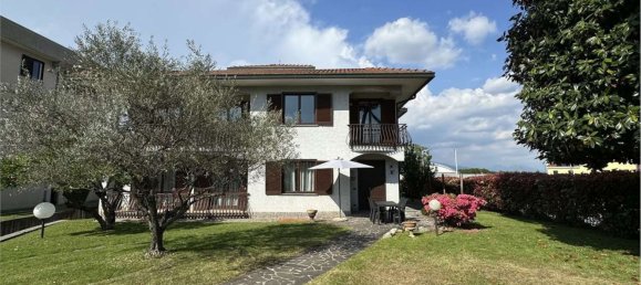 10 rooms Villa in Guanzate, Italy No. 303436 3