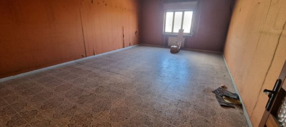 4 rooms Apartment in Catanzaro, Italy No. 82265 5